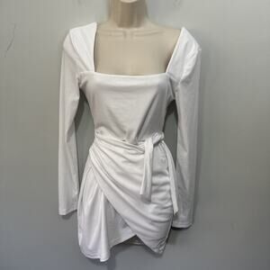 Runaway The Label Dress Womens Small White Long Sleeve Mini Safiya Wrap Cocktail